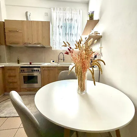 Private With Parking Space Apartamento Tirana